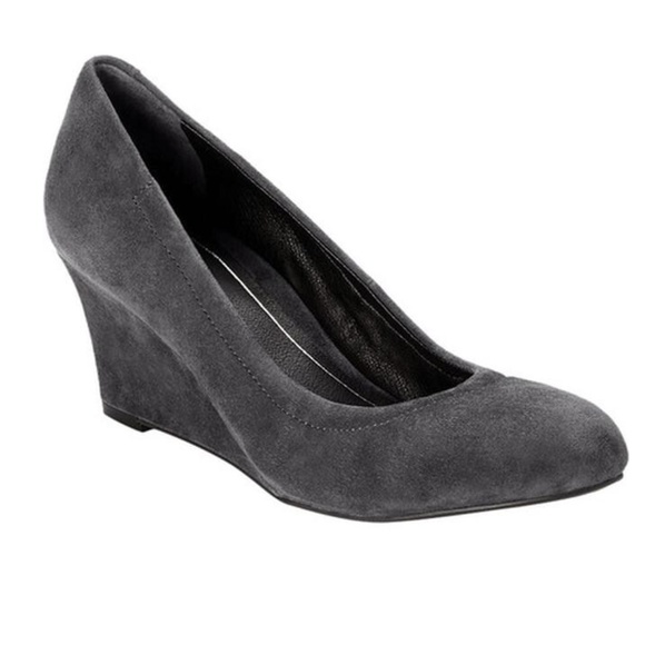 Vionic Camden Gray Suede 2.5" Wedge Shoes - Picture 1 of 12